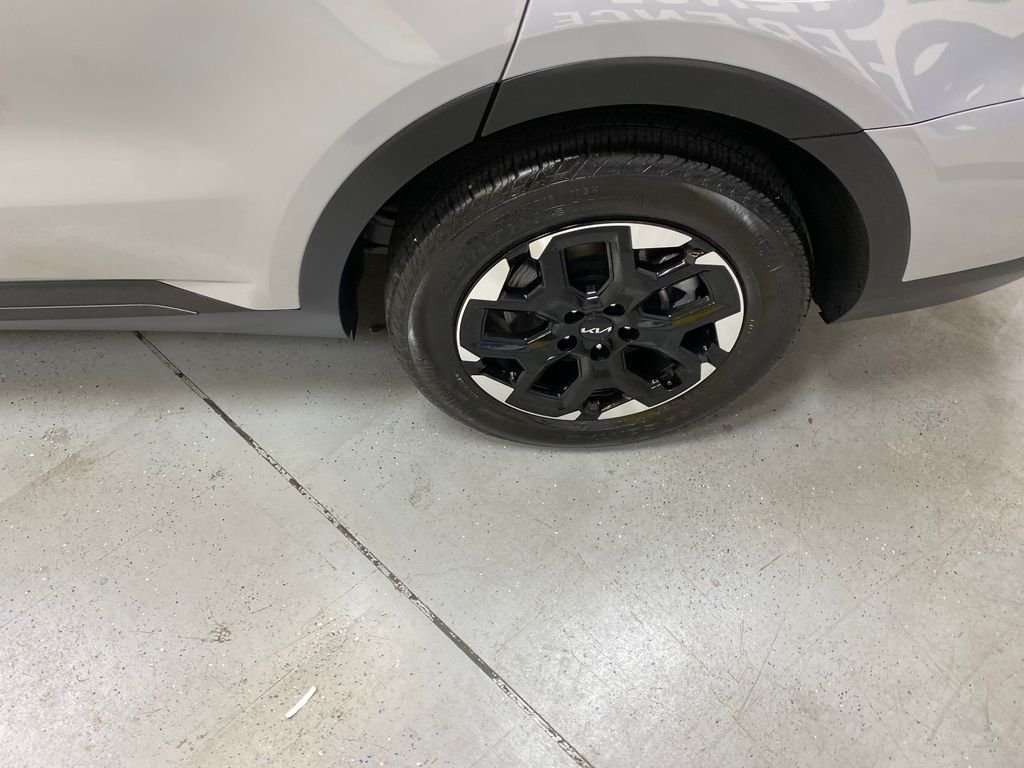 Used 2025 Gray Kia S image 12