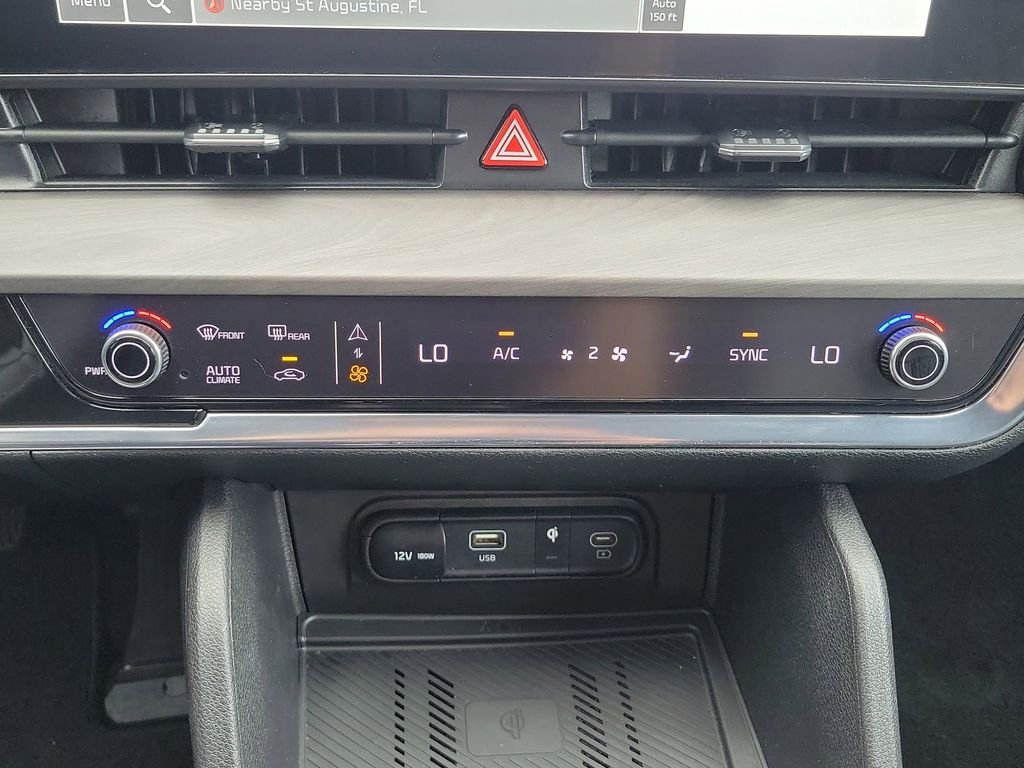 Used 2023 White Kia X-Line image 33