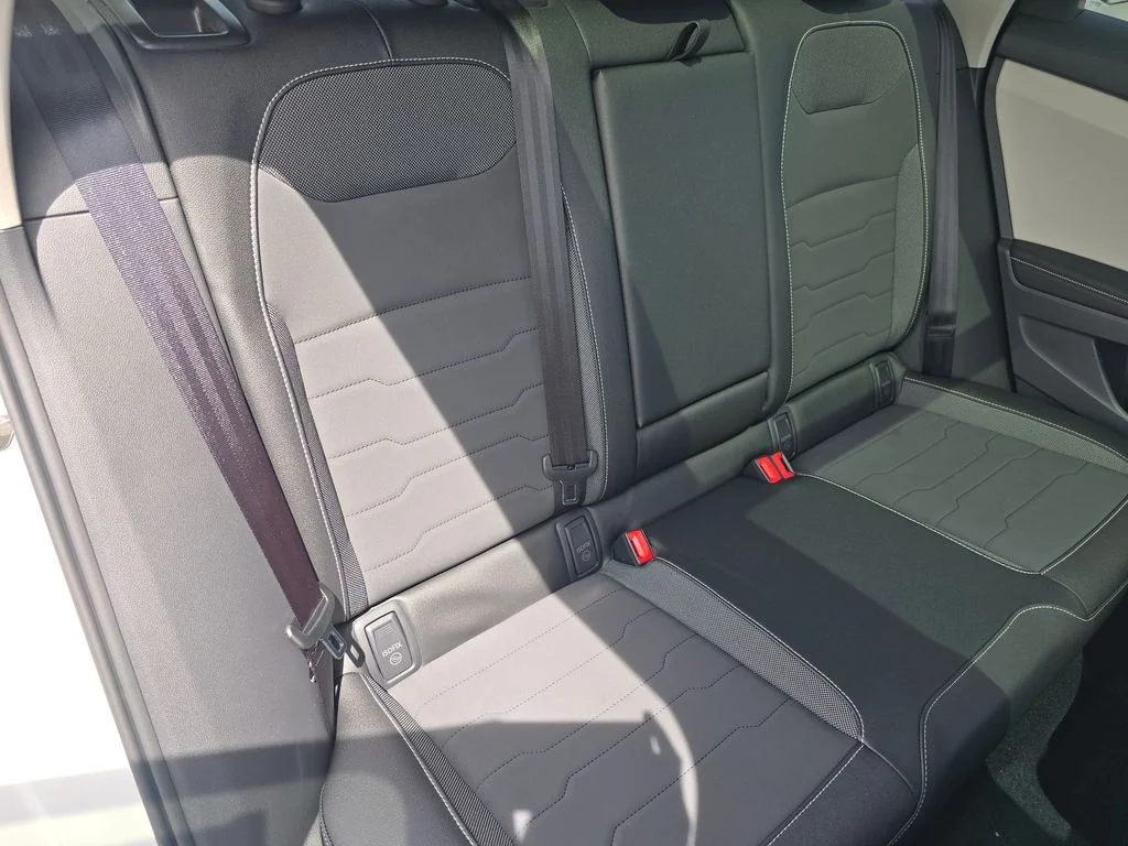 New 2026 Pure White Volkswagen 1.5T SE image 14