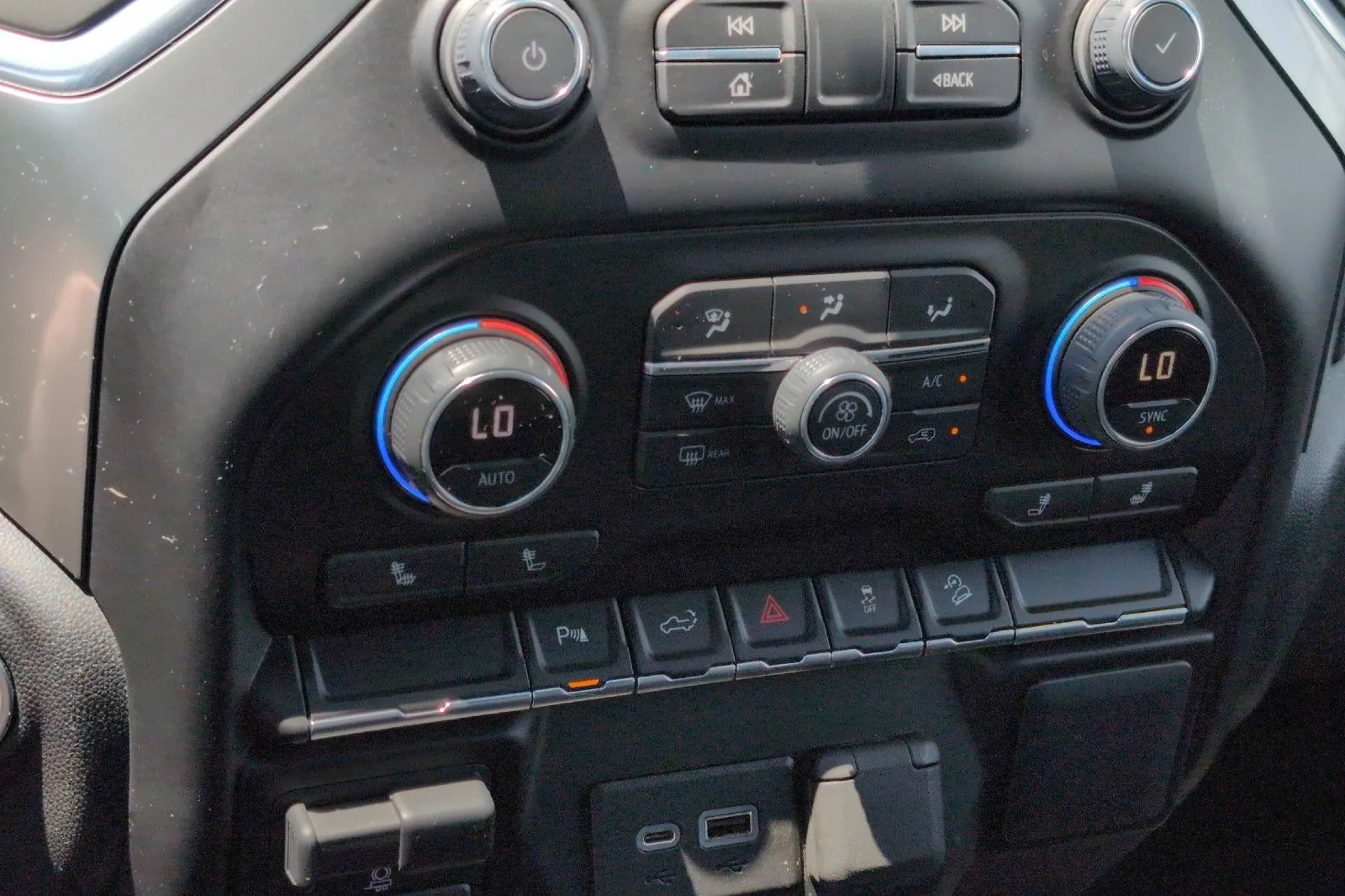 Used 2022 GREENSTONE METALLIC Chevrolet LT image 20