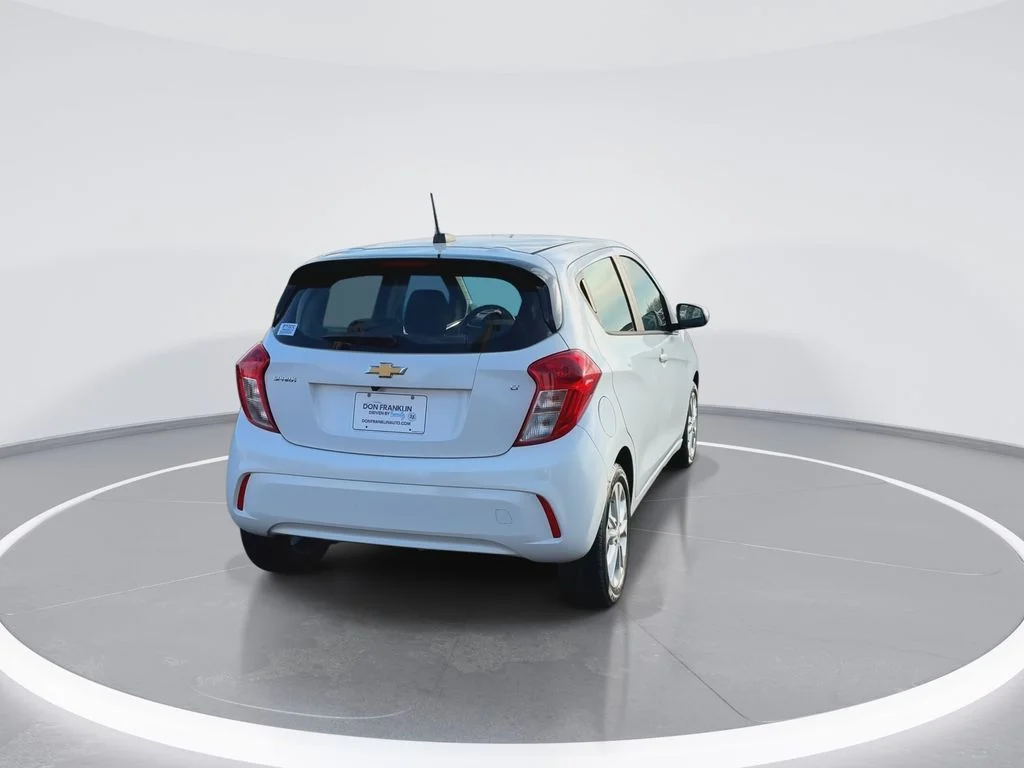Used 2021 White Chevrolet 1LT image 8