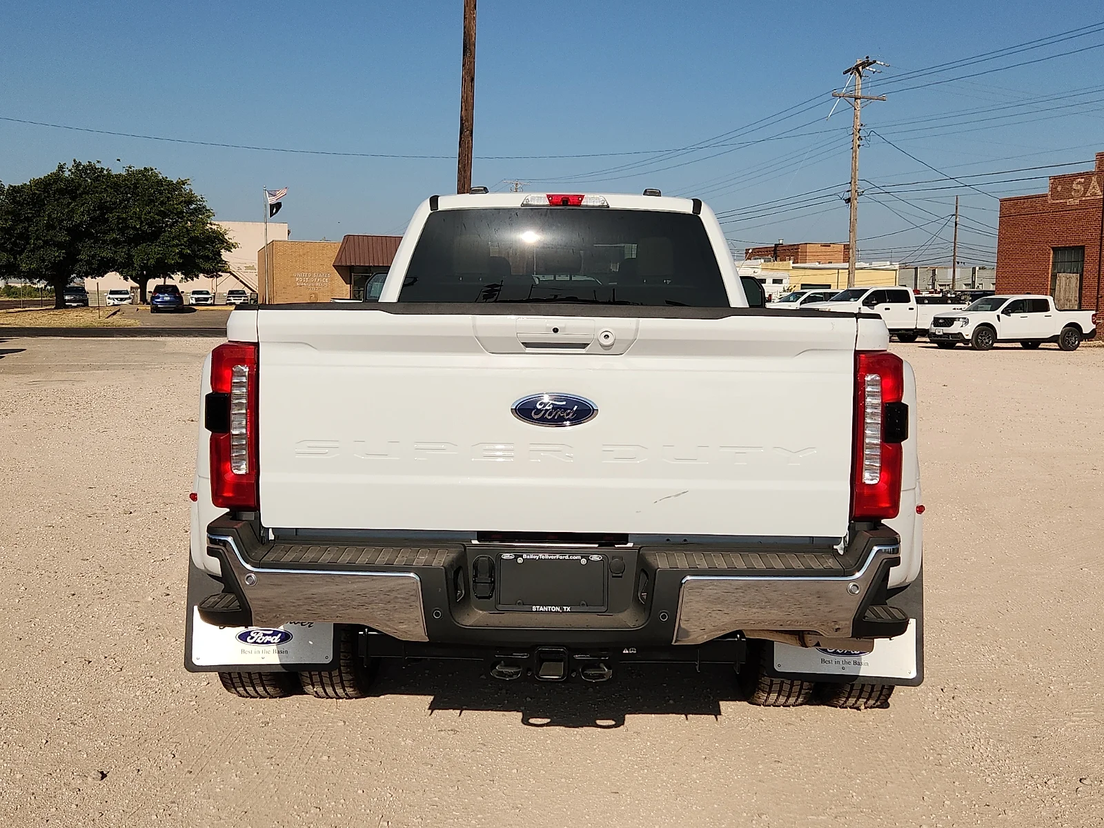 New 2026 Oxford White Ford Lariat image 6