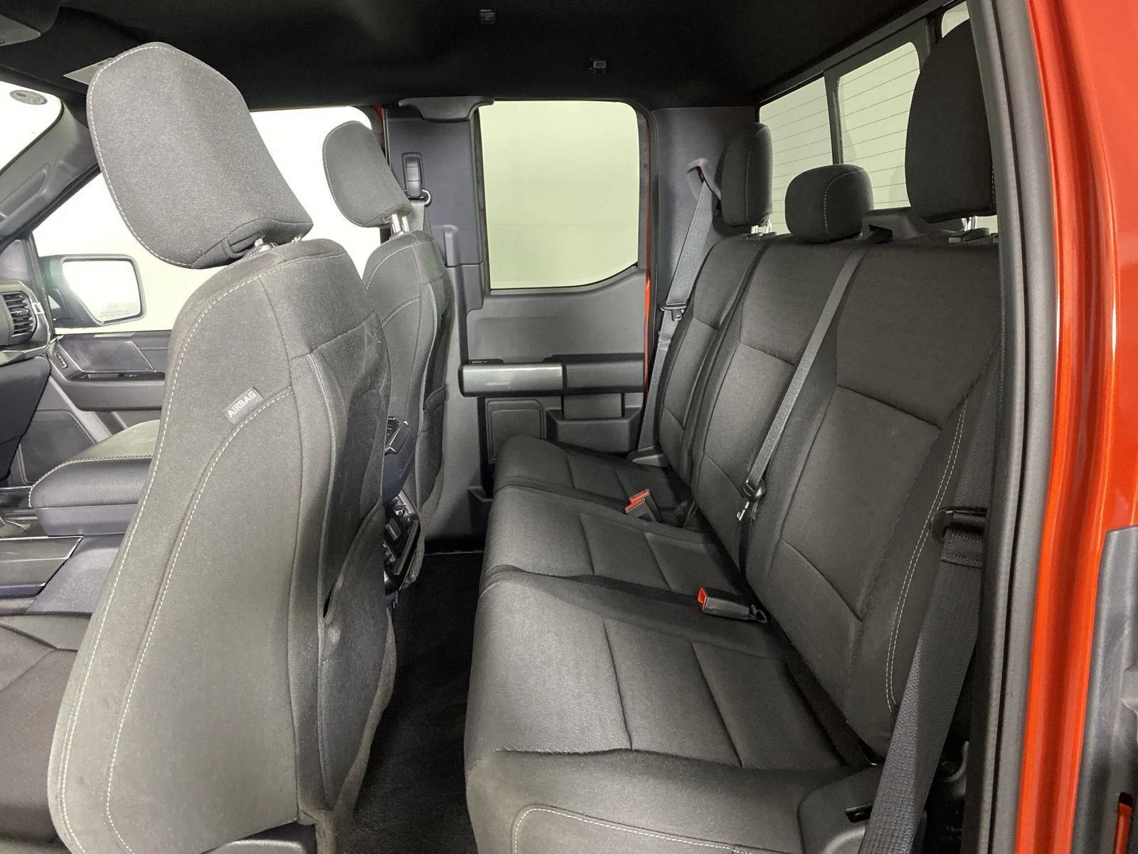 Used 2023 Hot Pepper Red Tinted Clearcoat Ford XLT image 27