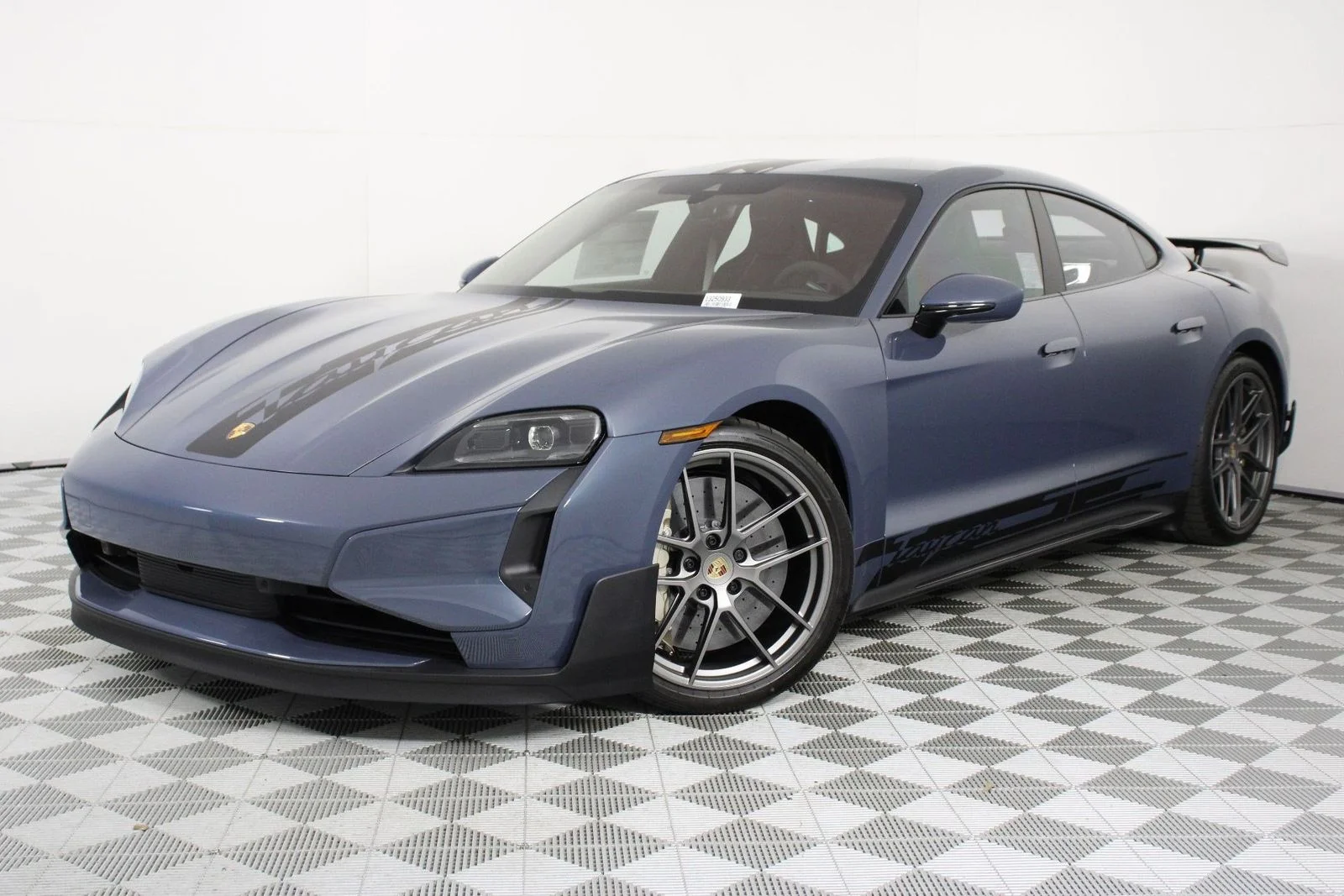 2025 Porsche Taycan