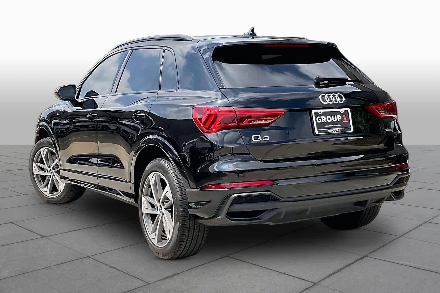 Used 2025 Mythos Black Metallic Audi S line Premium image 12