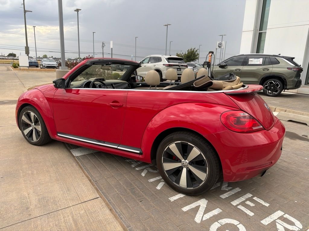 Used 2013 Tornado Red Volkswagen 2.0 TSi image 7