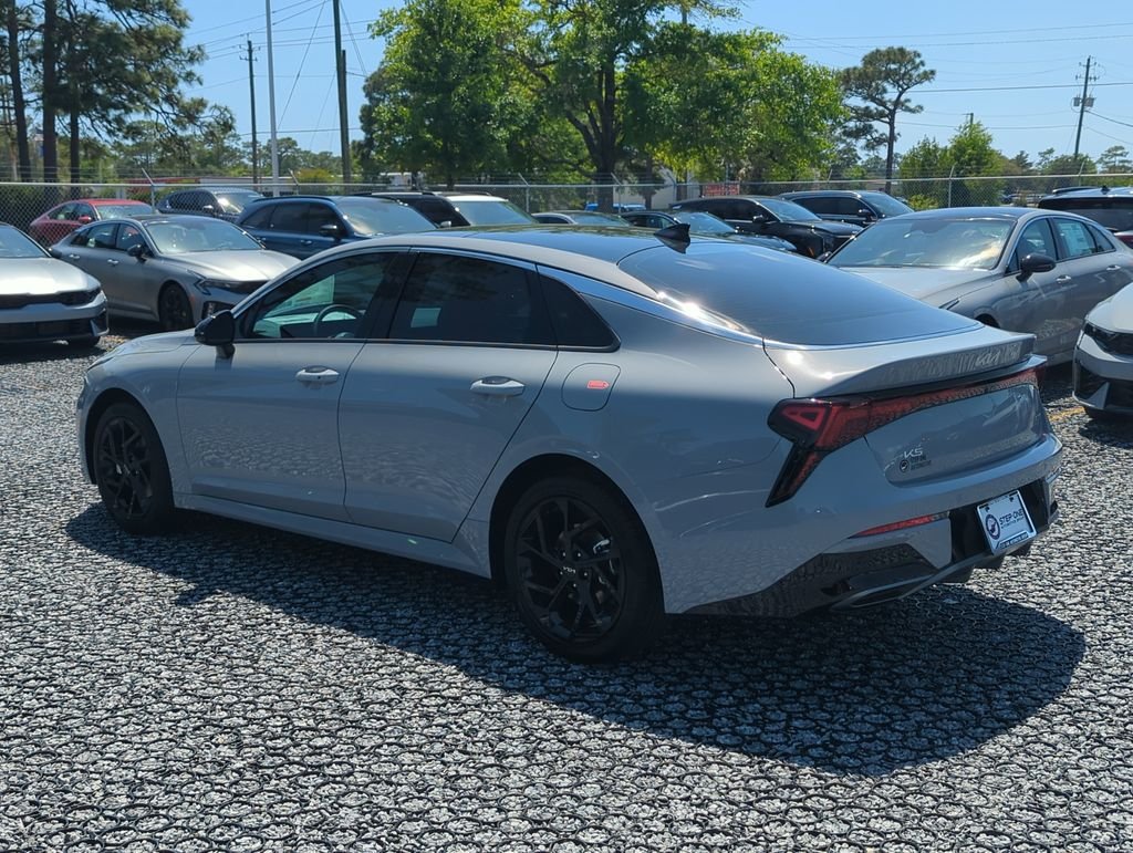 New 2026 Wolf Gray Kia GT-Line image 5