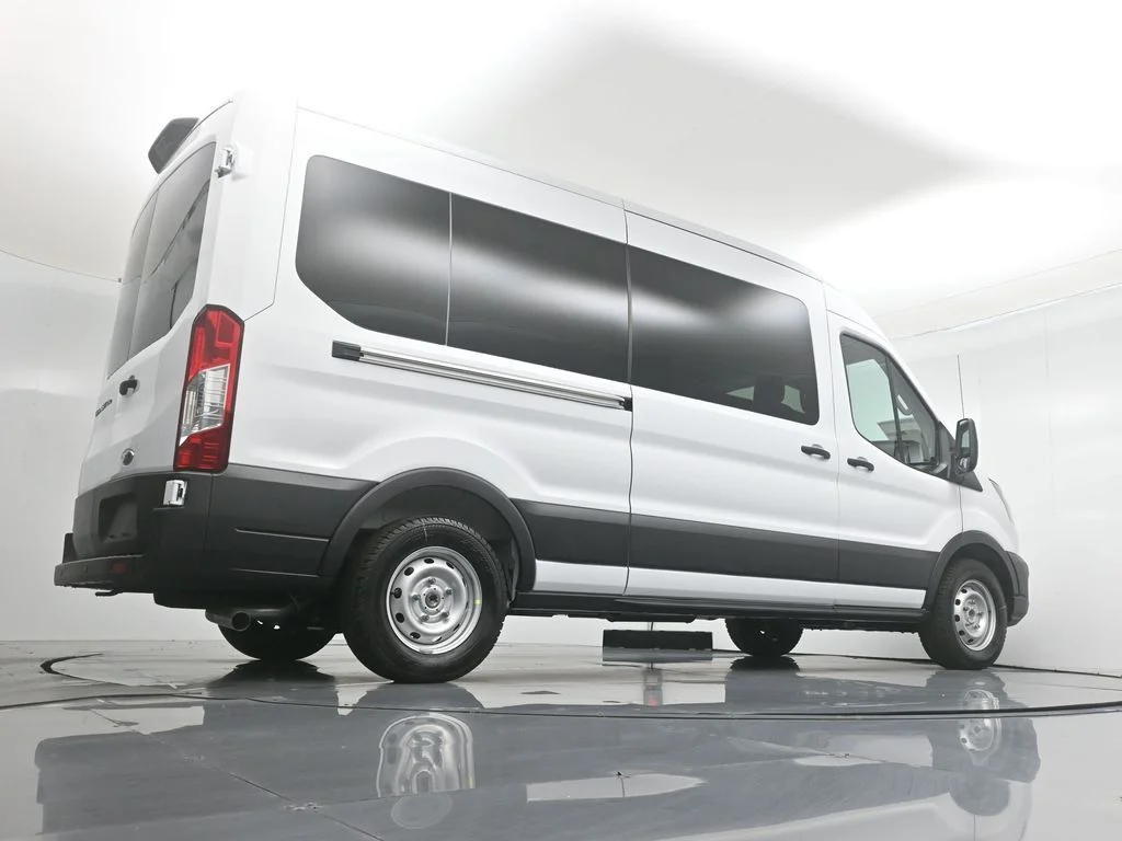New 2025 White Ford XL image 39