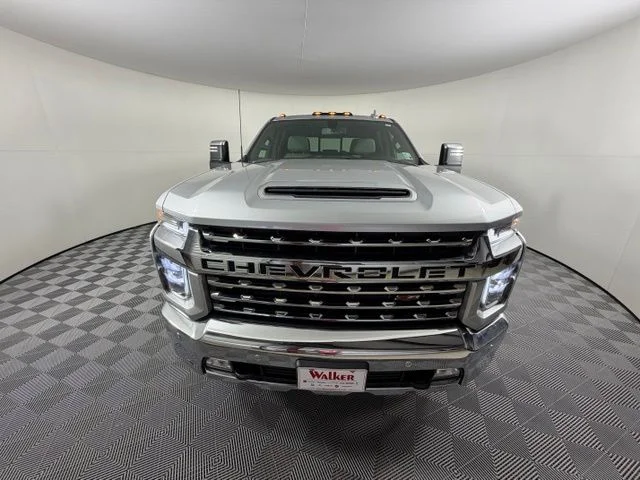 Used 2020 Silver Chevrolet LTZ image 2