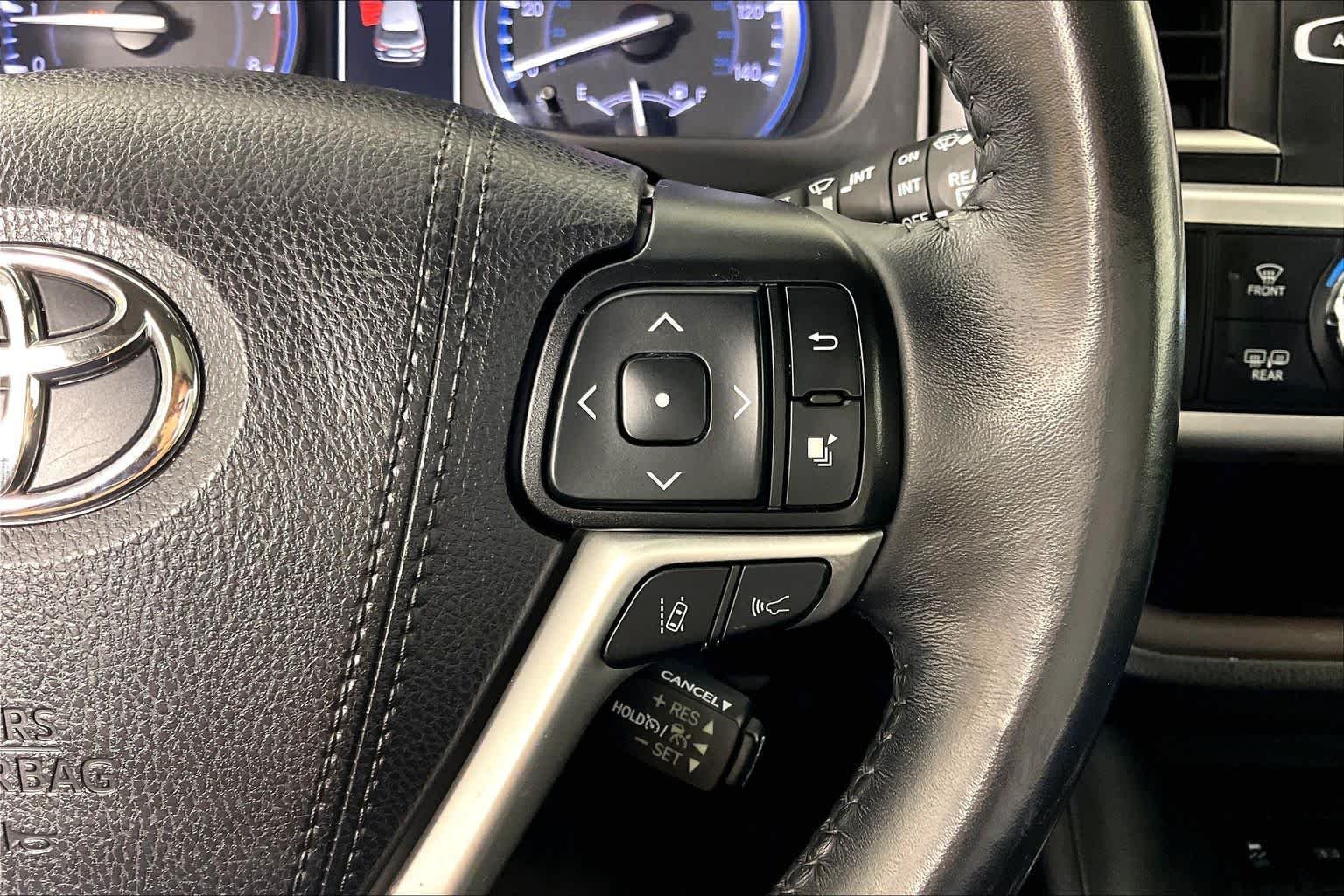 2019 Toyota Highlander XLE - Photo 24