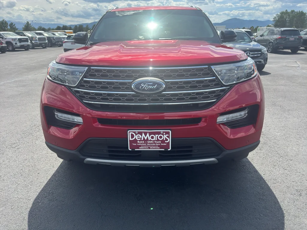 Used 2023 Red Ford King Ranch image 2