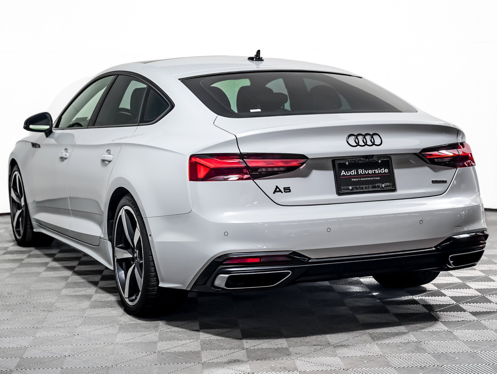 Used 2022 Glacier White Metallic Audi S line Prestige image 2