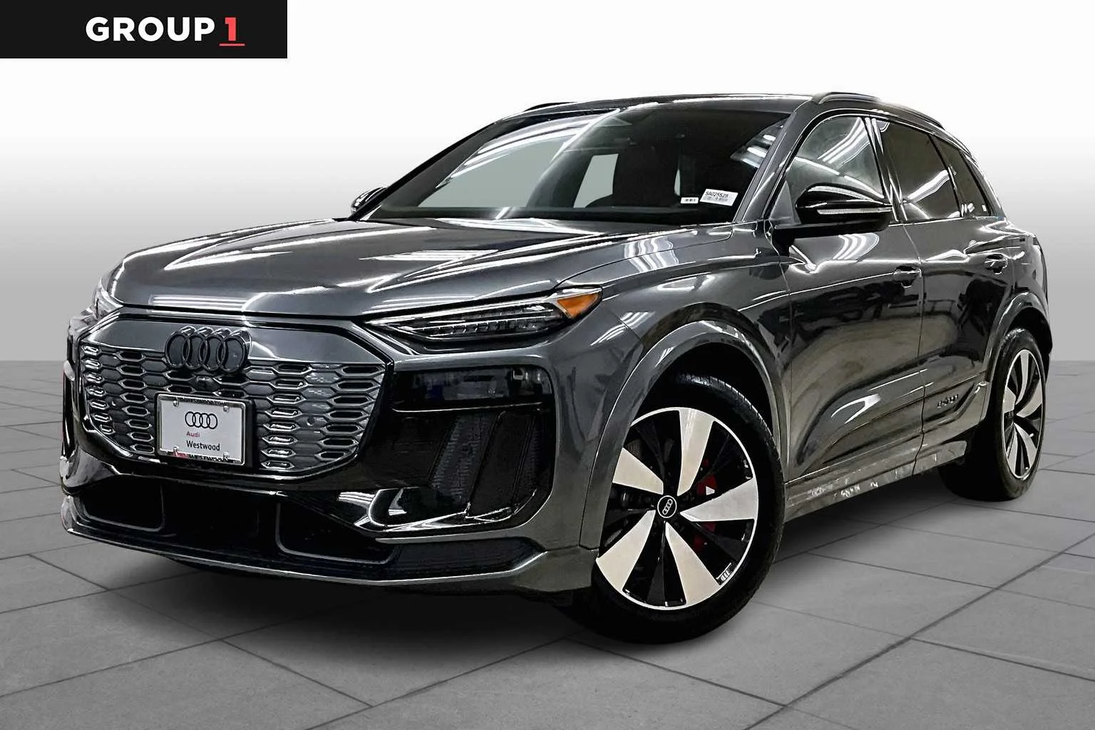 2025 Audi SQ6 e-tron Premium Plus quattro's photo