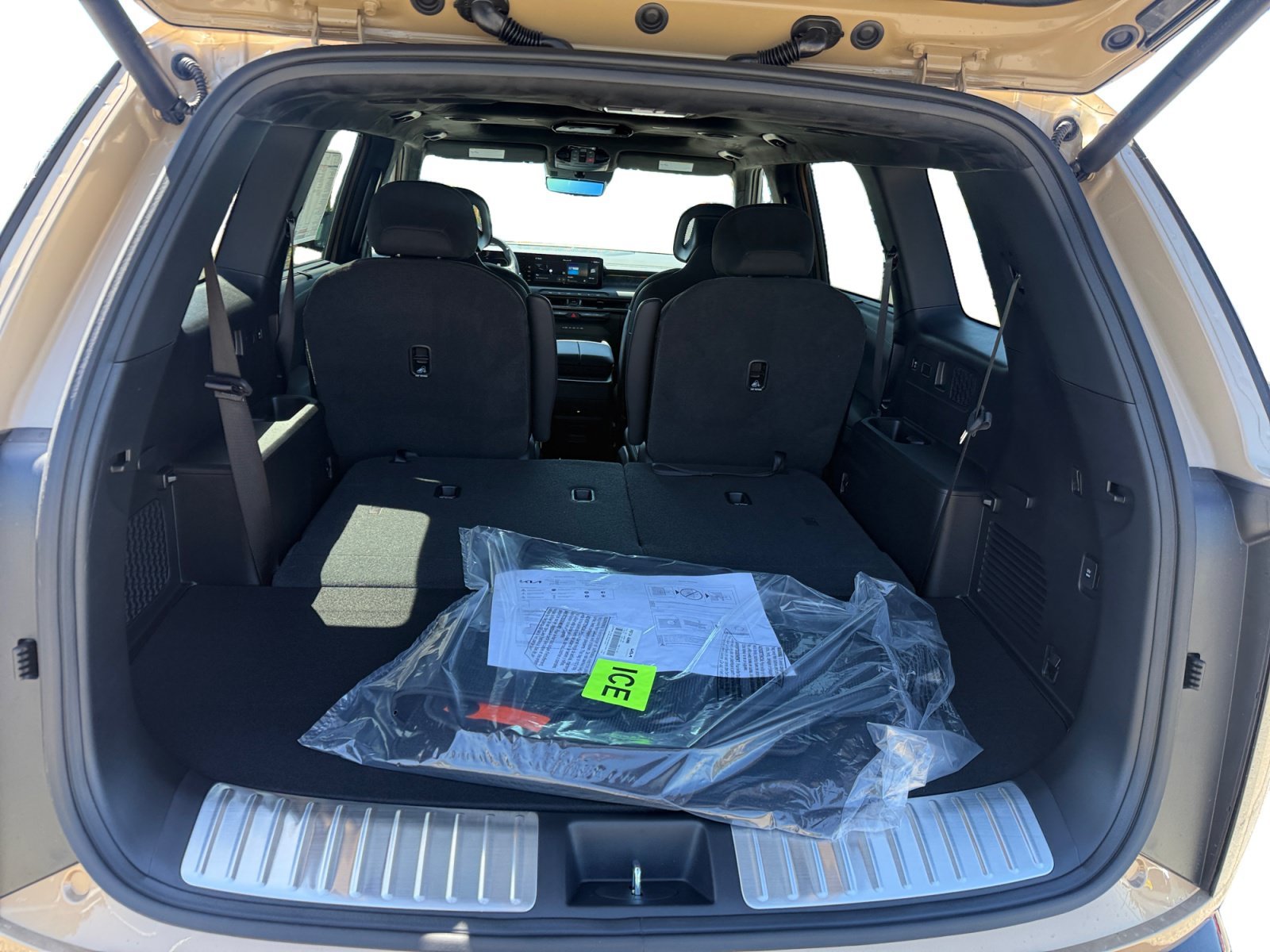 New 2027 Terrain Brown Kia X-Pro SX Prestige image 17
