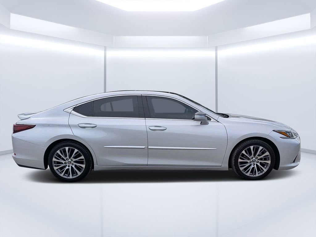Used 2021 Silver Lexus 350 image 2
