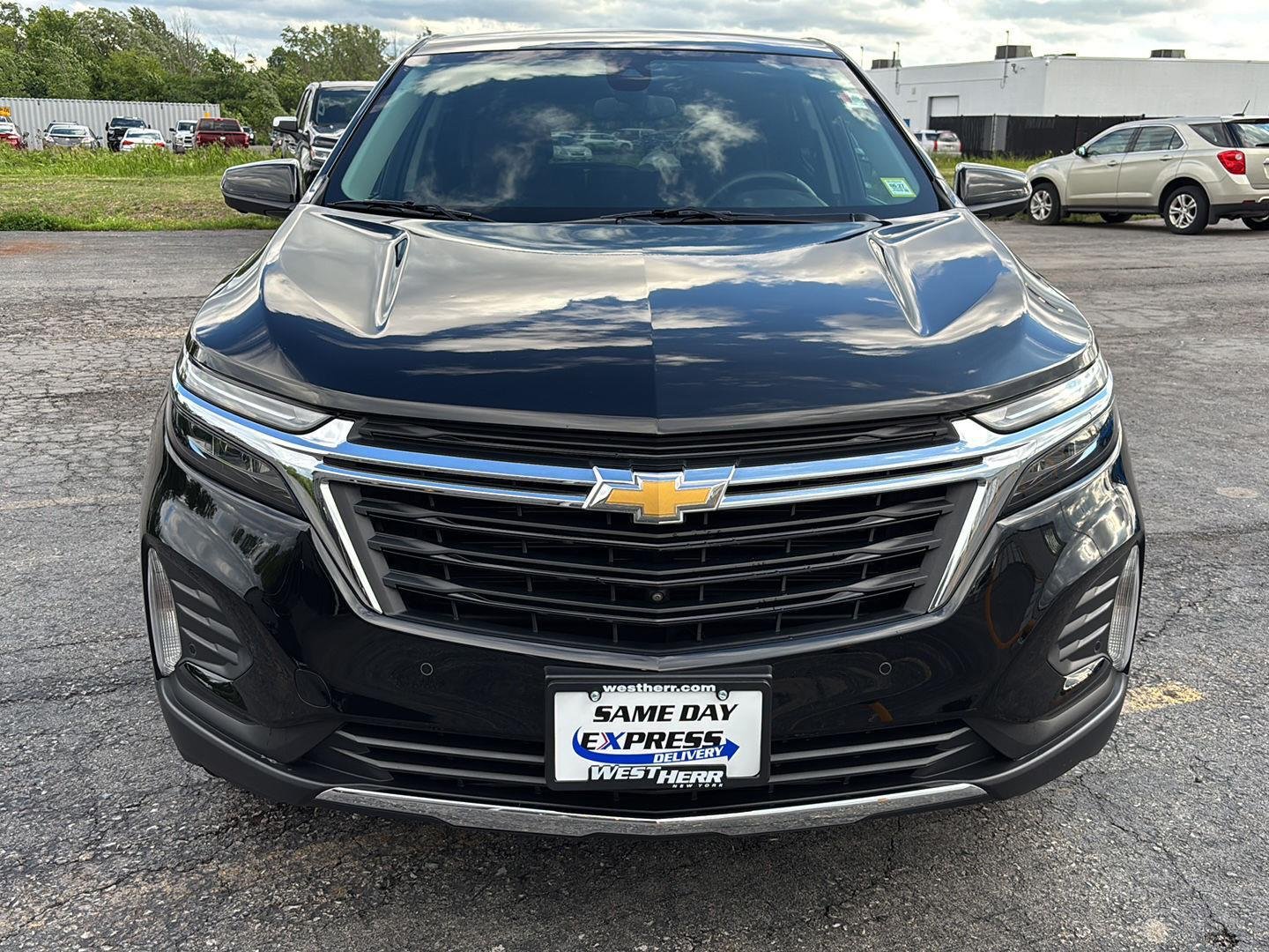 Used 2023 Mosaic Black Metallic Chevrolet LT image 8