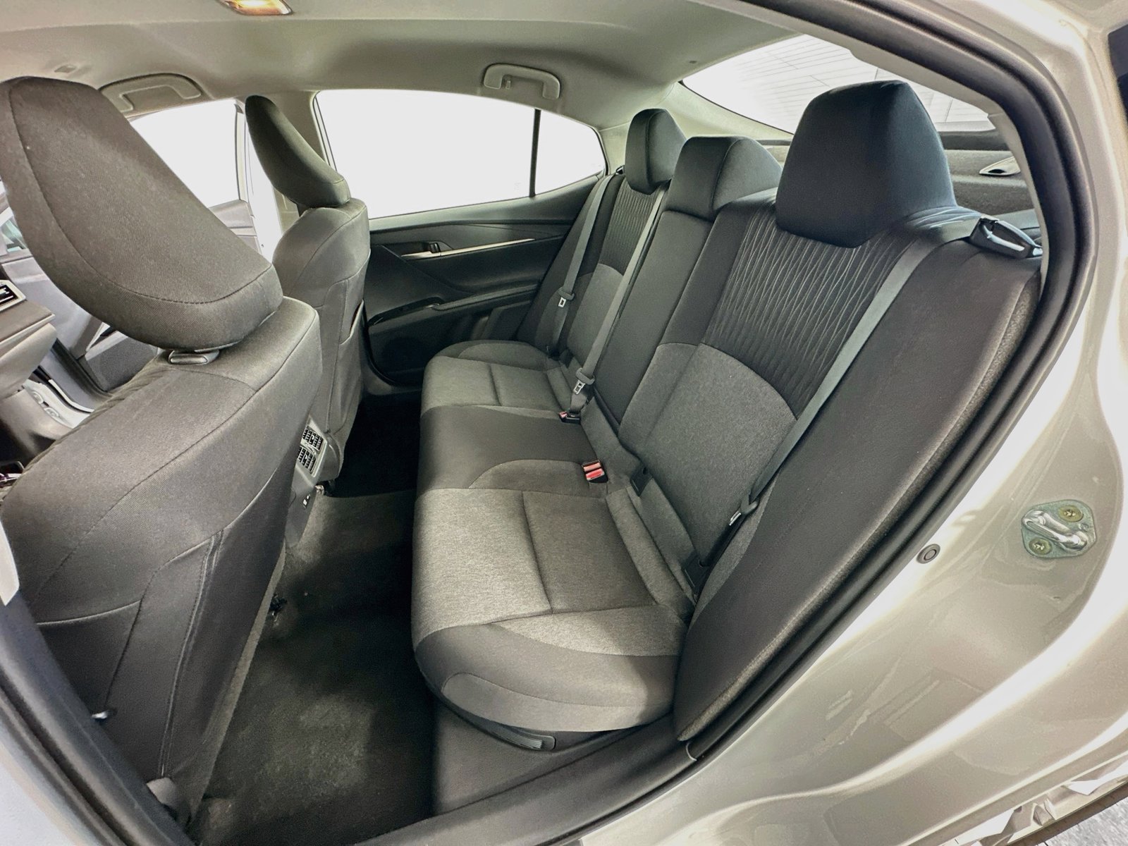 2026 Toyota Camry LE - Photo 28