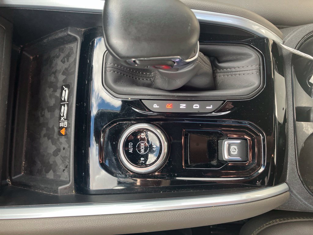 Used 2025 Black Chevrolet ZR2 image 19