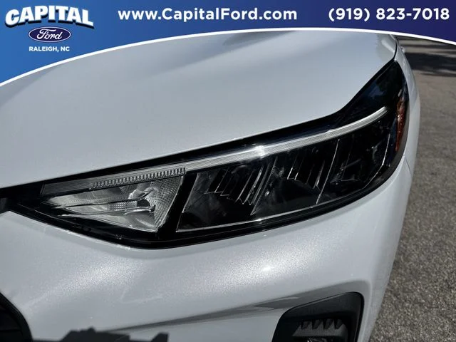 Used 2025 Silver Ford Base image 11
