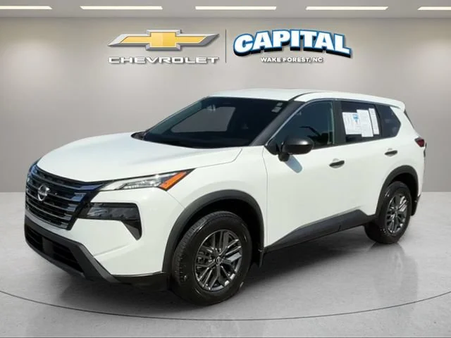 Used 2025 White/off-white Nissan S FWD image 1