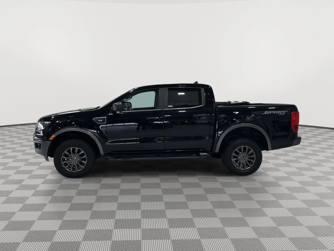 Used 2020 Shadow Black Ford XL image 2