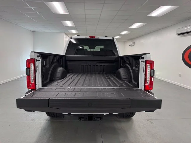 New 2026 Oxford White Ford F-250® Lariat® image 25