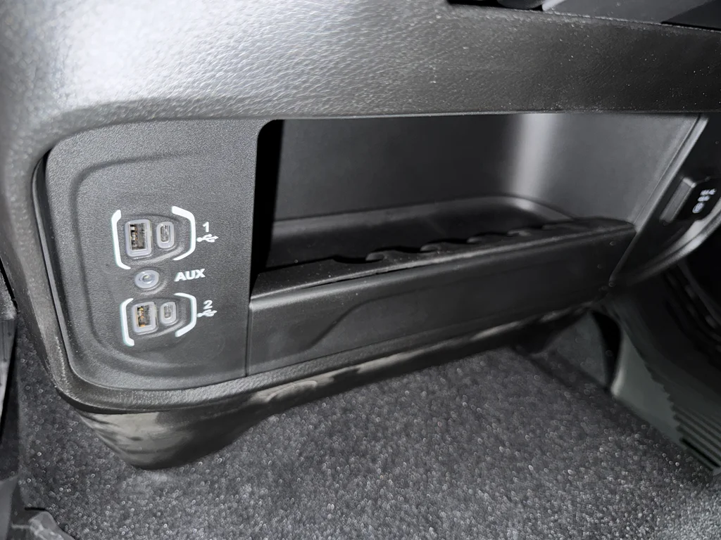 2025 RAM 2500 Tradesman - Photo 40