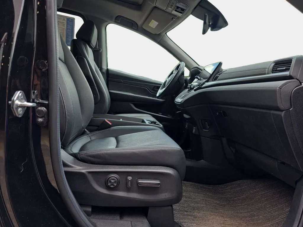 2024 Honda Odyssey EX-L - Photo 19