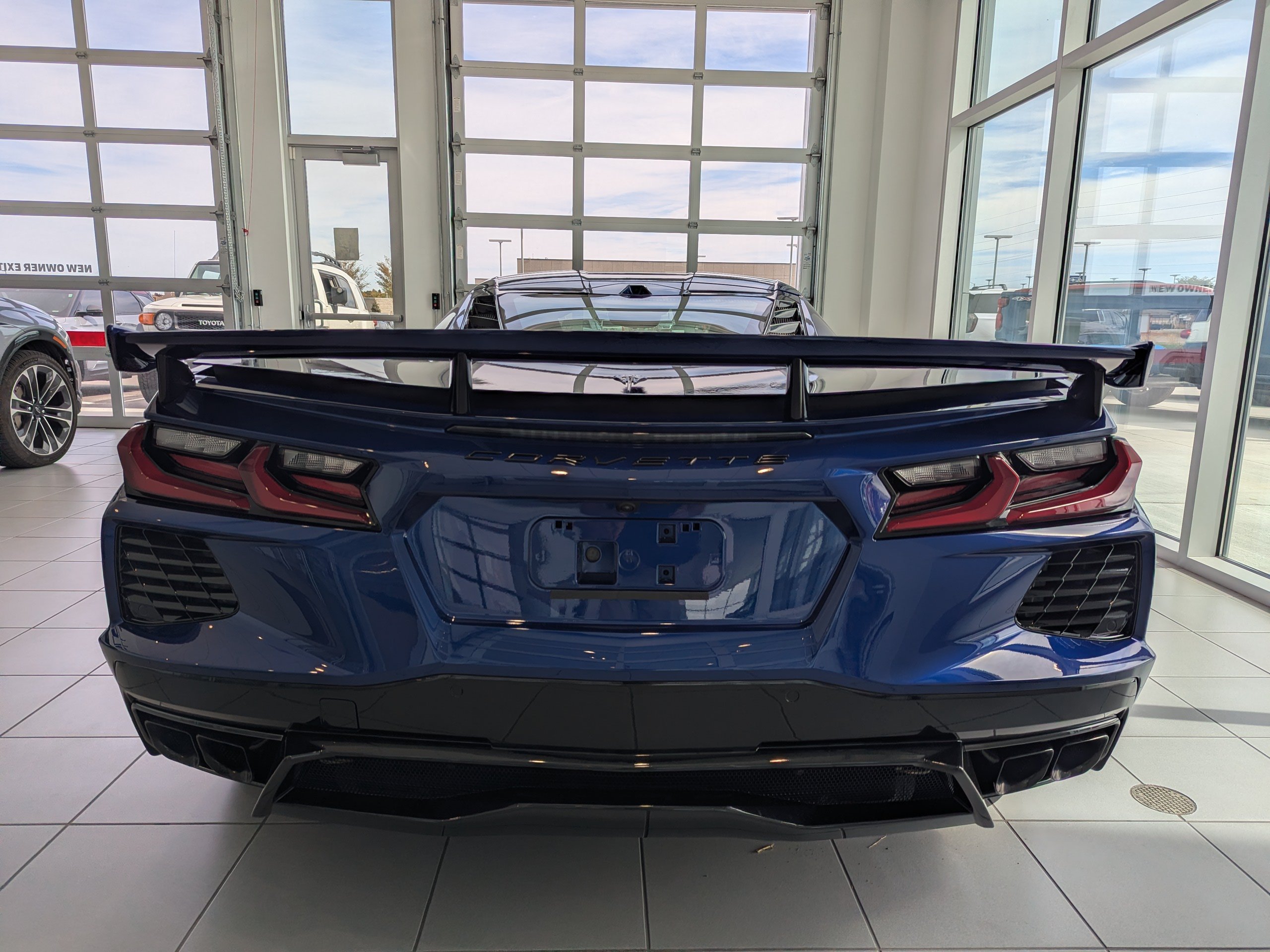 2027 Chevrolet Corvette 2LT - Photo 11