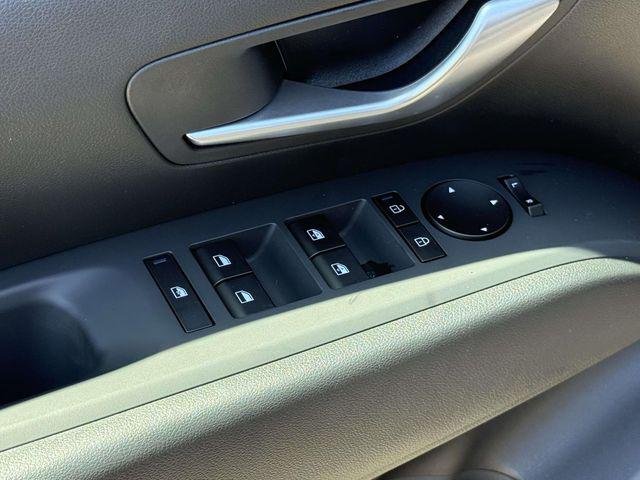 New 2026 Black Hyundai SEL Activity AWD image 32