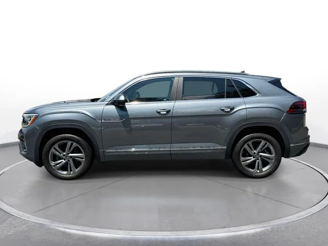 Used 2024 Gray Volkswagen 2.0T SEL R-Line image 5