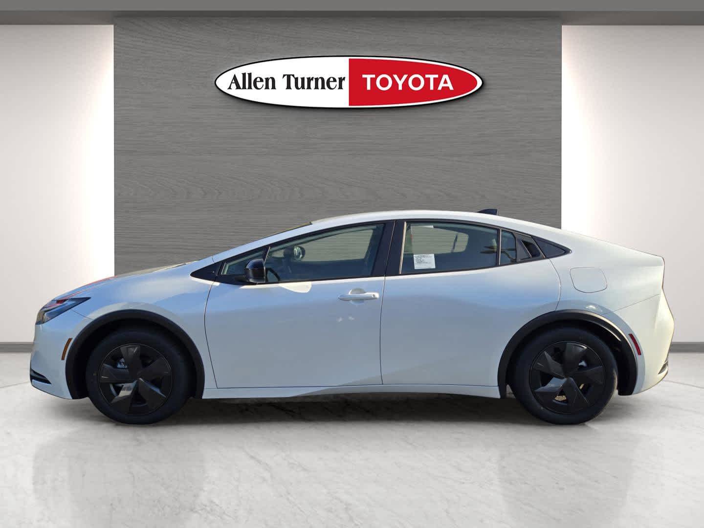 New 2026 Wind Chill Pearl Toyota SE image 10