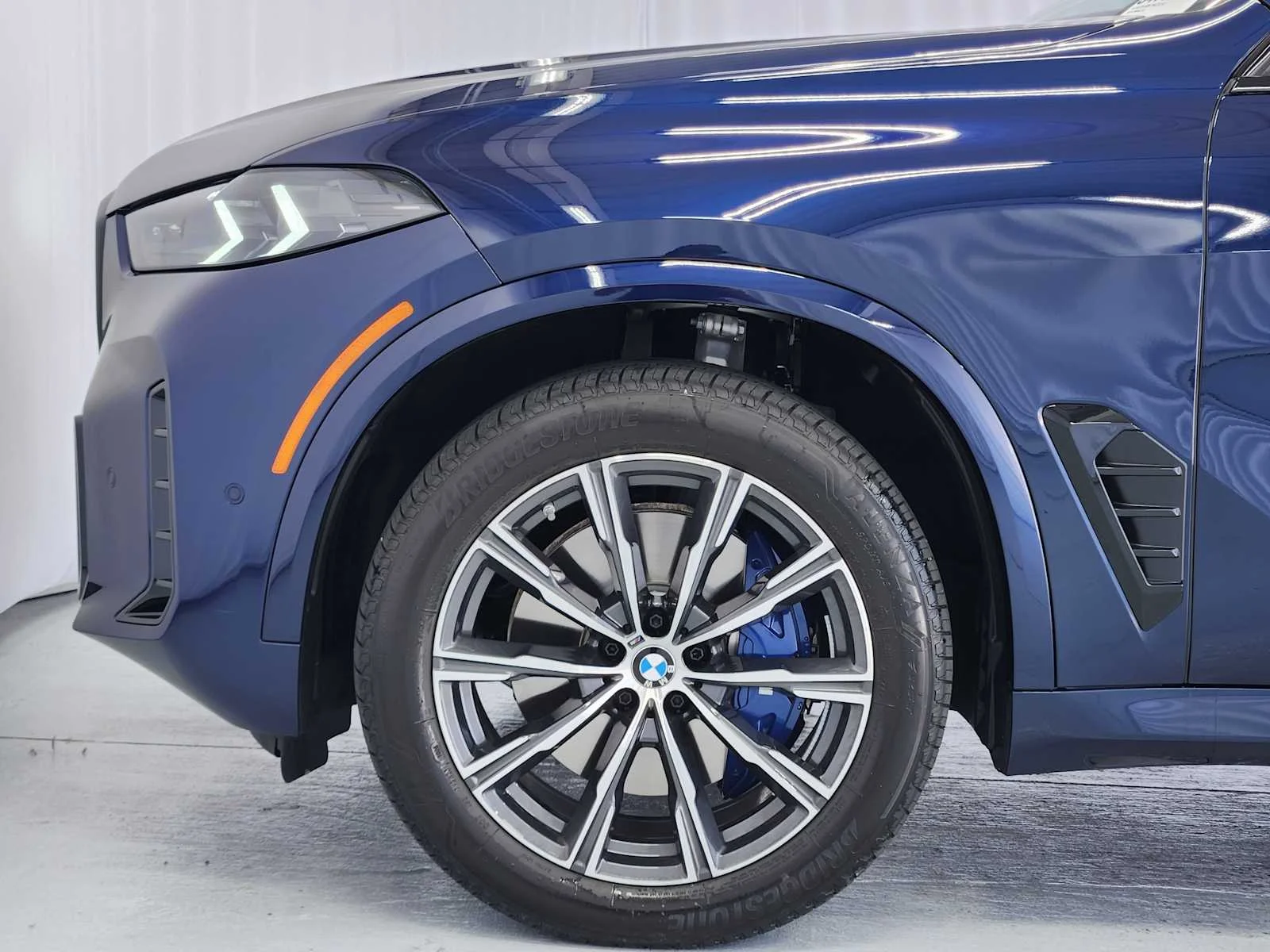 Certified Used 2026 Tanzanite Blue II Metallic BMW xDrive40i image 10