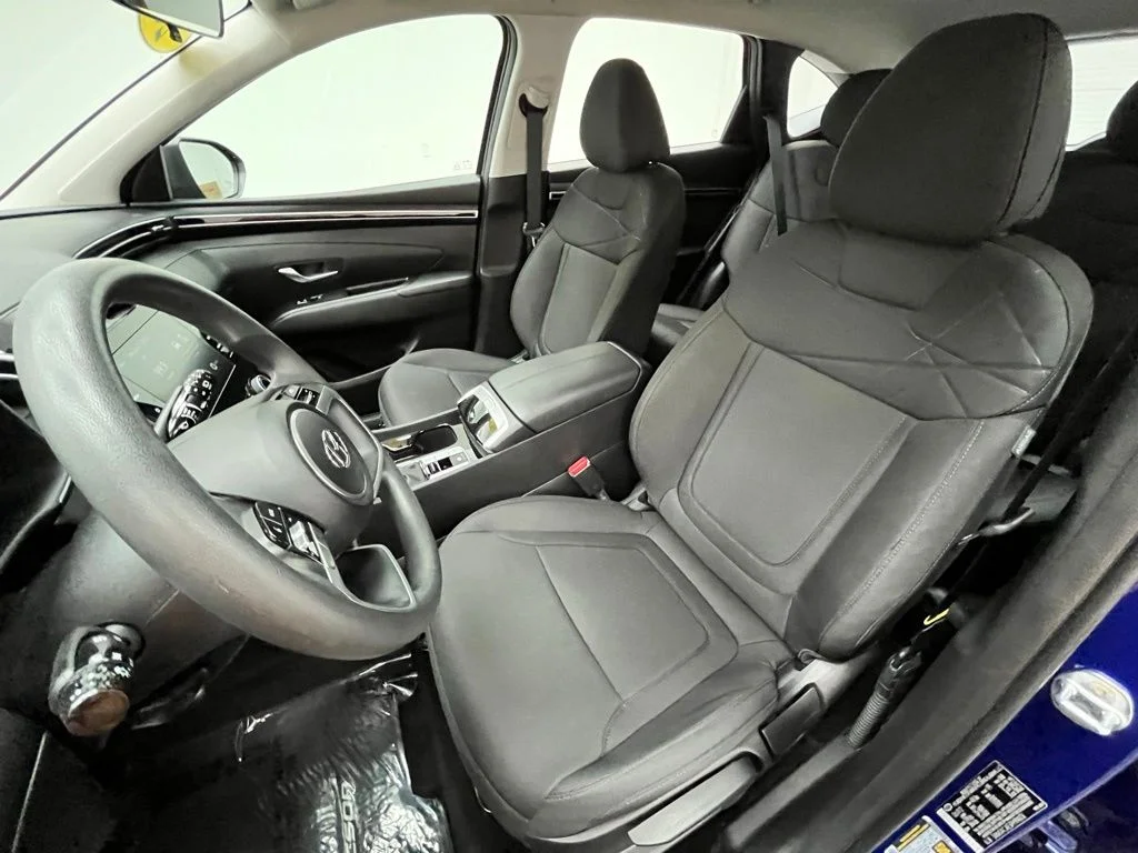 Used 2023 Blue Hyundai SE image 19