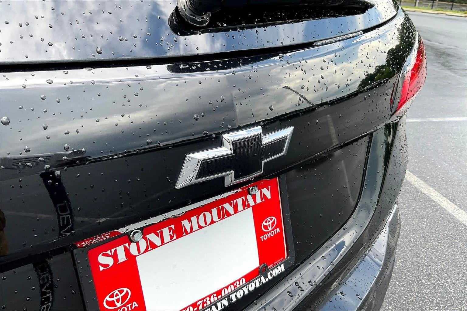 Used 2024 Mosaic Black Metallic Chevrolet RS image 59