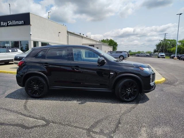 New 2026 Black Mitsubishi 2.0 LE image 8