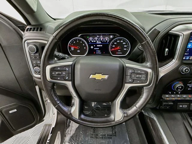 Certified Used 2019 Iridescent Pearl Tricoat Chevrolet LTZ image 11