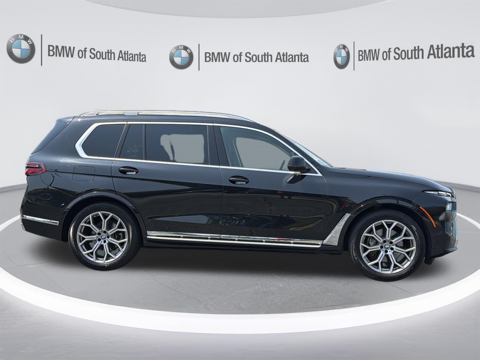 Used 2025 Black Sapphire Metallic BMW xDrive40i image 34
