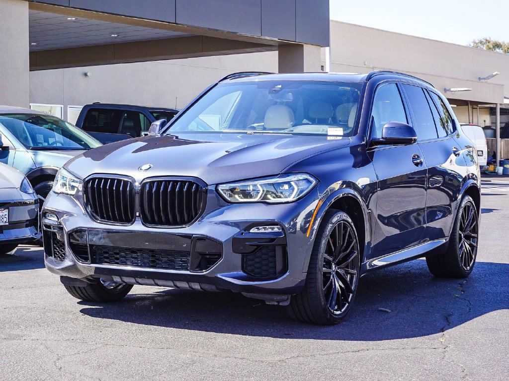 Used 2021 Gray BMW xDrive40i image 3