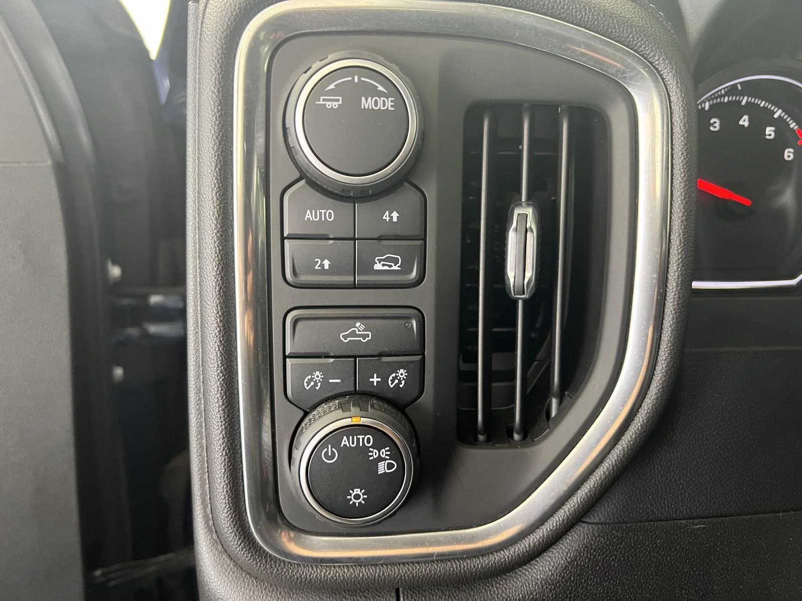 Used 2022 Northsky Blue Metallic Chevrolet LT image 14