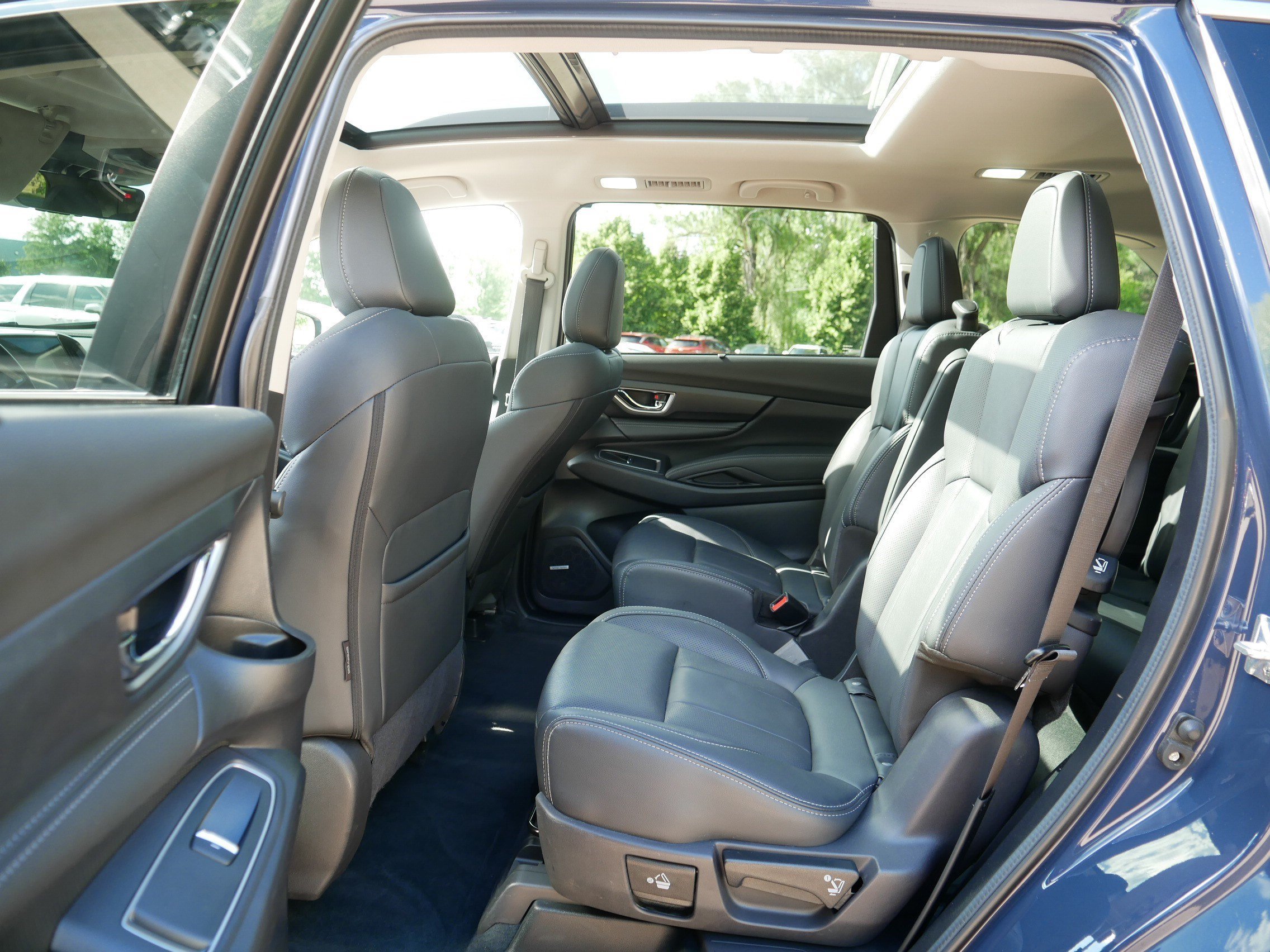 Used 2024 Cosmic Blue Pearl Subaru Limited image 33