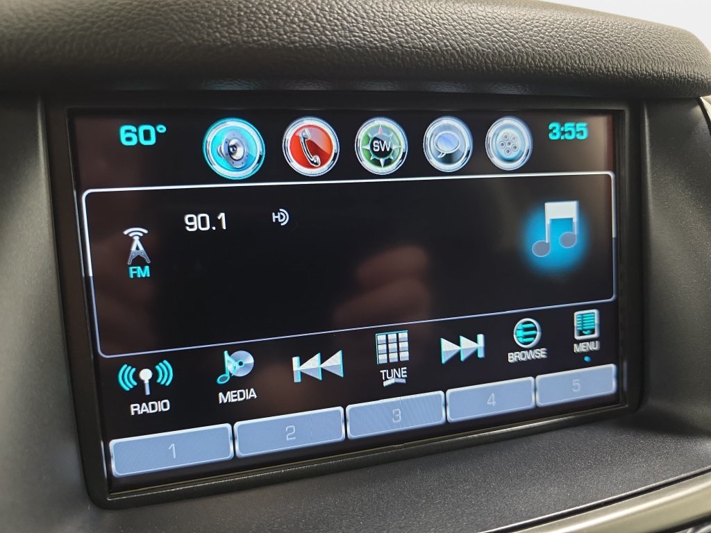 Used 2020 Black Chevrolet Premier image 21