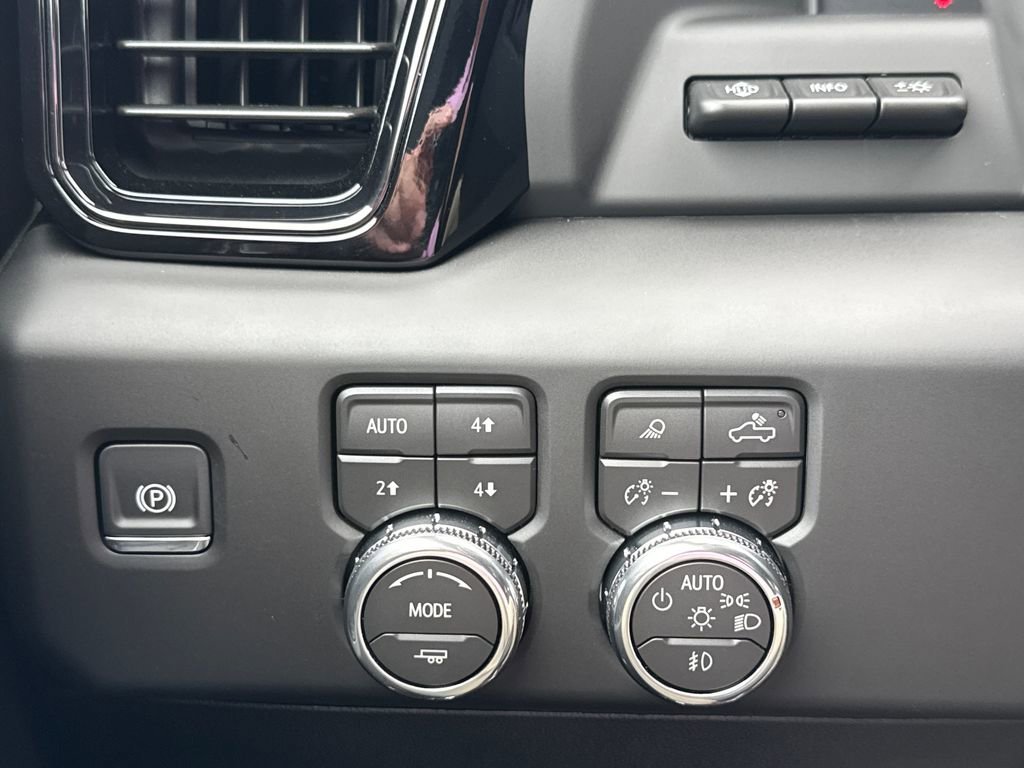 2026 GMC Sierra 2500HD AT4 - Photo 39