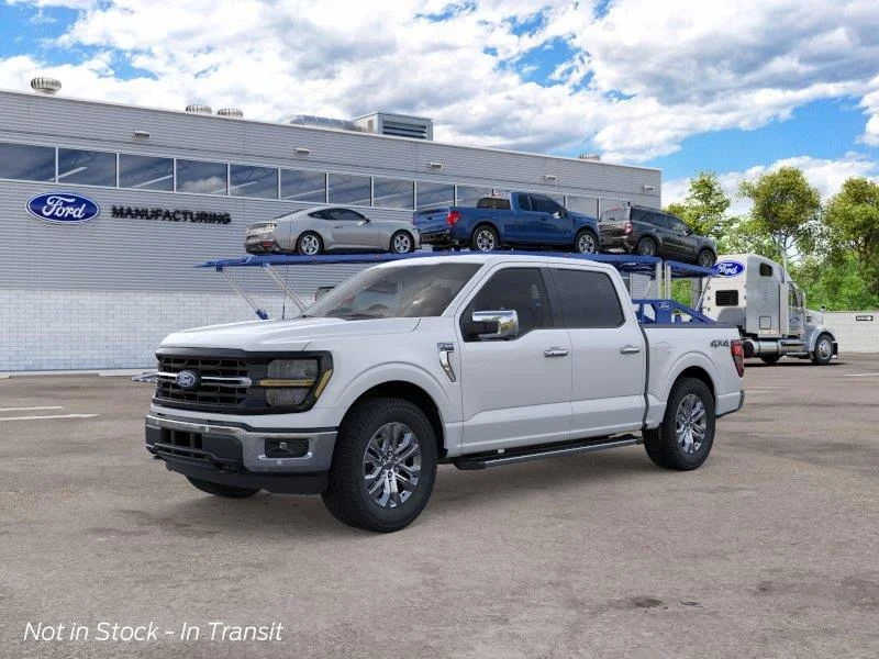 New 2026 Oxford White FORD XLT image 2