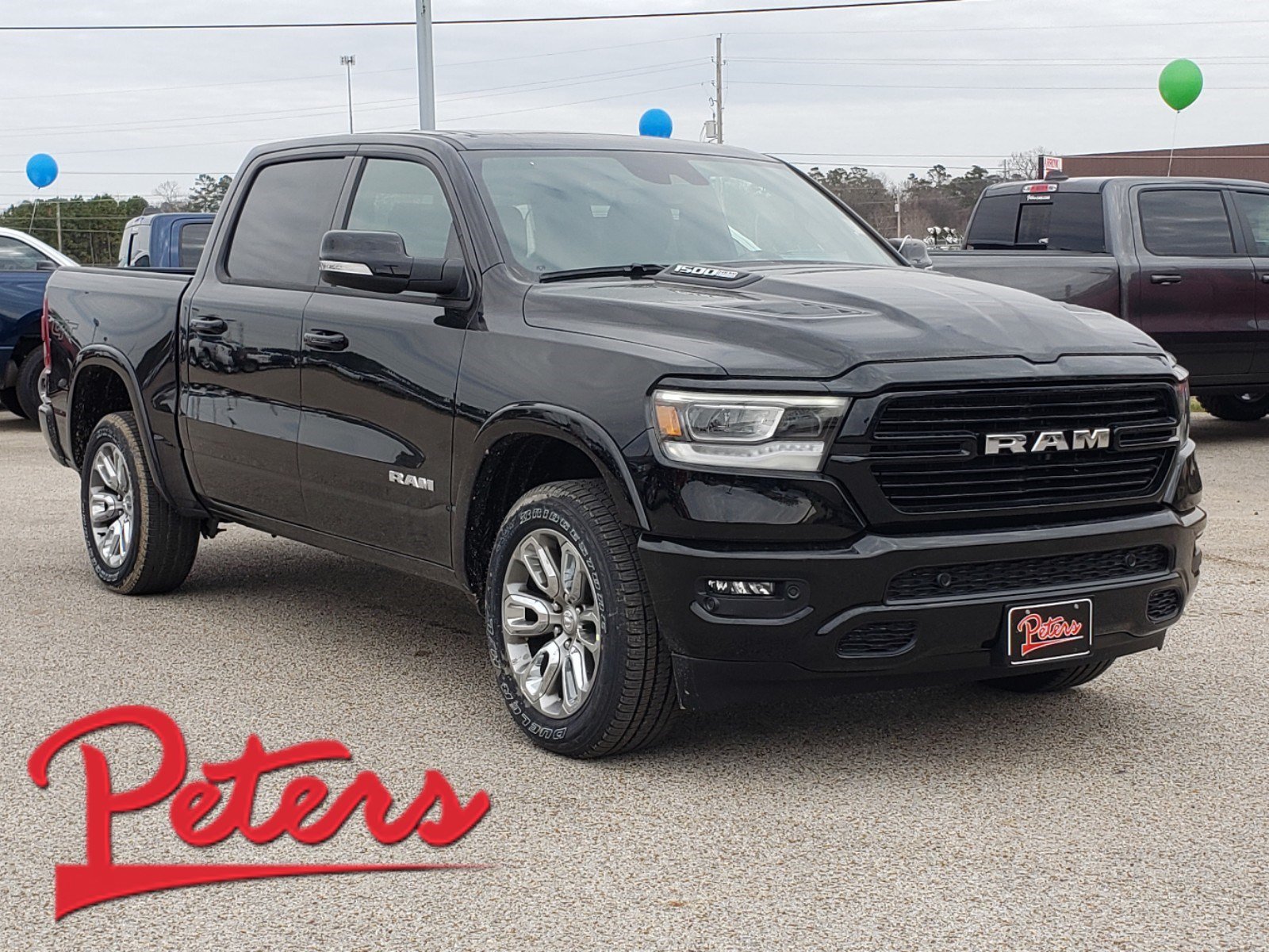 2022 RAM 1500 Laramie 4x4 Crew Cab 5'7's photo