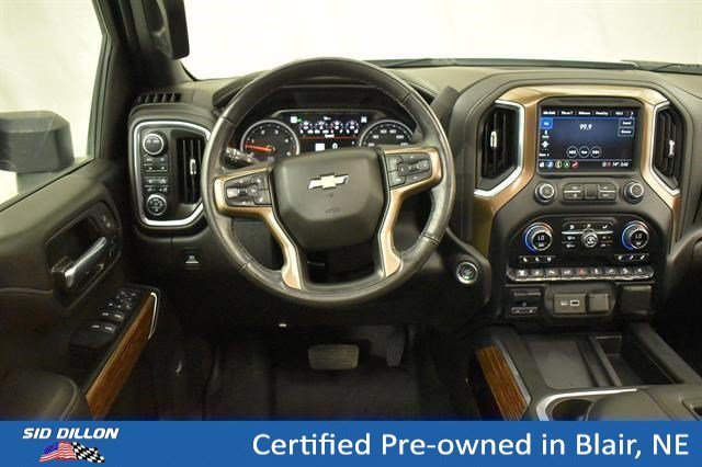 Used 2022 Silver Ice Metallic Chevrolet High Country image 4