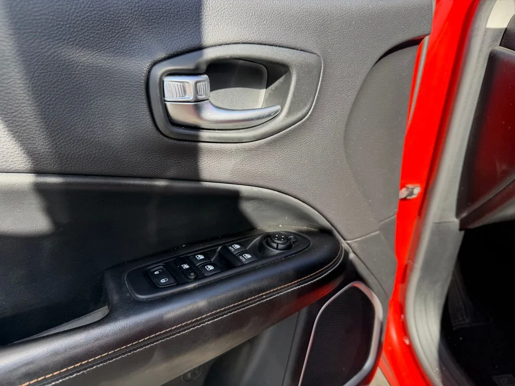 Used 2018 Orange Jeep Sport image 17
