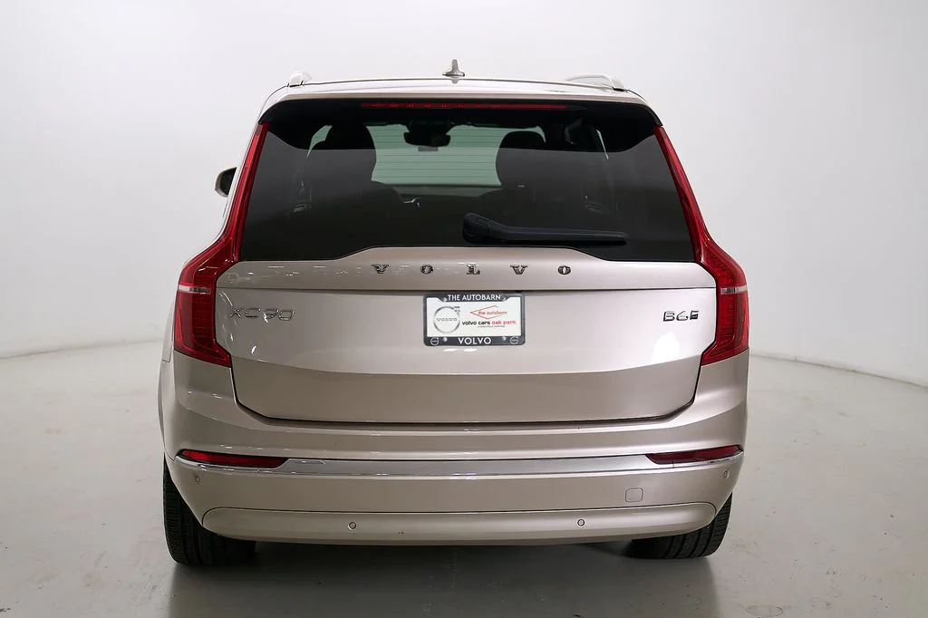 Certified Used 2023 Bright Dusk Volvo Ultimate image 8