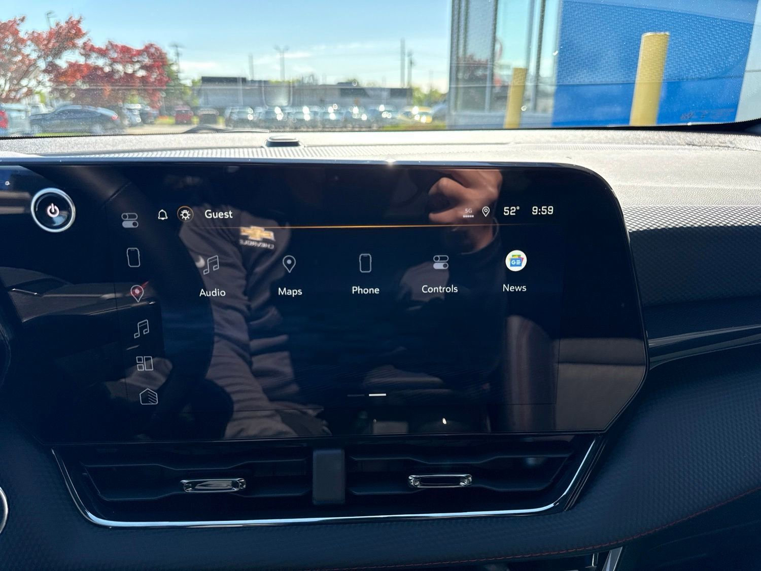 New 2026 Polar White Tricoat Chevrolet RS with Panoramic Sunroof - Safety and Technology Package image 18