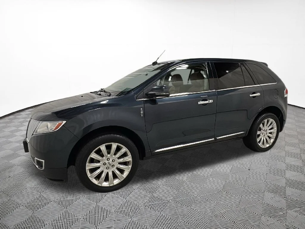 Used 2014 Lincoln MKX Base with VIN 2LMDJ8JK7EBL04848 for sale in Eau Claire, WI